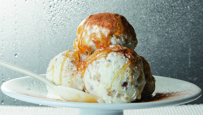 Παγωτό με ελληνική σφραγίδα από τον Στέλιο Παρλιάρο – Συνδυάζει με μοναδικό τρόπο το γιαούρτι με το μέλι & τα καρύδια