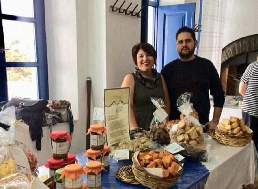 Αποκλ: Made In Greece η Λουΐζα Αρμακόλα & το “Ντουλάπι της γιαγιάς” της με τα χειροποίητα ζυμαρικά, τα ορεκτικά, τα παξιμάδια  (φώτο)