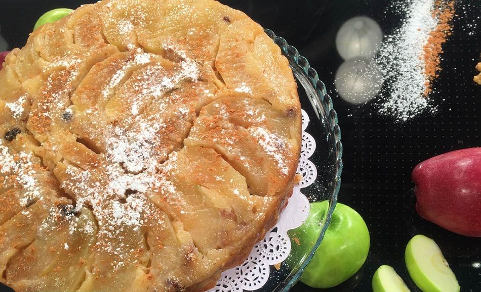 Η Αργυρώ Μπαρμπαρίγου ετοιμάζει αναποδογυριστή μηλόπιτα όνειρο! – Με καραμελωμένα μήλα – αφράτη- θεϊκή (βίντεο)