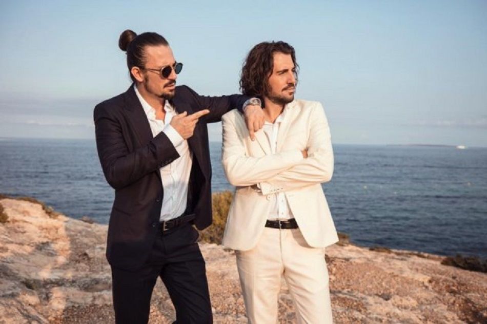 Dimitri Vegas & Like Mike: Τα δύο ελληνικής καταγωγής αδέρφια ξανά στην κορυφή του Top 100 DJs (φώτο-βίντεο)