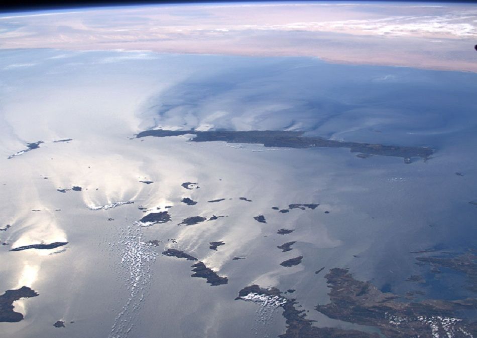 Φωτογραφία της ημέρας: Η Κρήτη & οι Κυκλάδες “ανάποδα” – Η μαγική λήψη του αστροναύτη Luca Parmitano από το διάστημα!