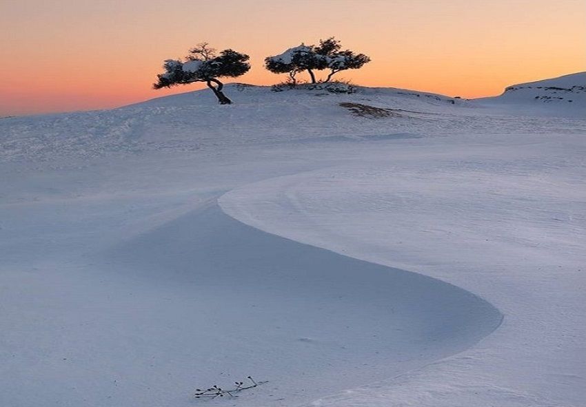 Φωτογραφία της Ημέρας: Ο Ηλίας Νικολούλης αποθανατίζει τα χιονισμένα Μετέωρα & η λήψη μαγεύει!