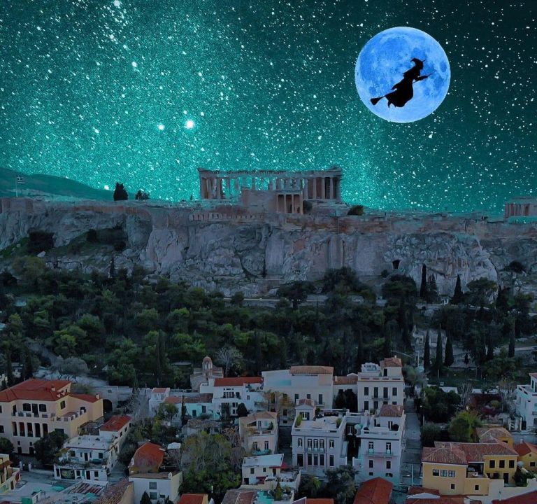 Φωτό ημέρας: To εξαίσιο Blue Moon στην Ακρόπολη ενός χαρισματικού Έλληνα φωτογράφου/ Photo: Instagram – @mliaroutsos