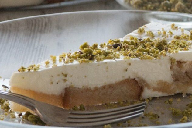 Στέλιος Παρλιάρος: Εύκολο εκμέκ κανταΐφι – το αγαπημένο μας γλυκό με βάση από τσουρέκι