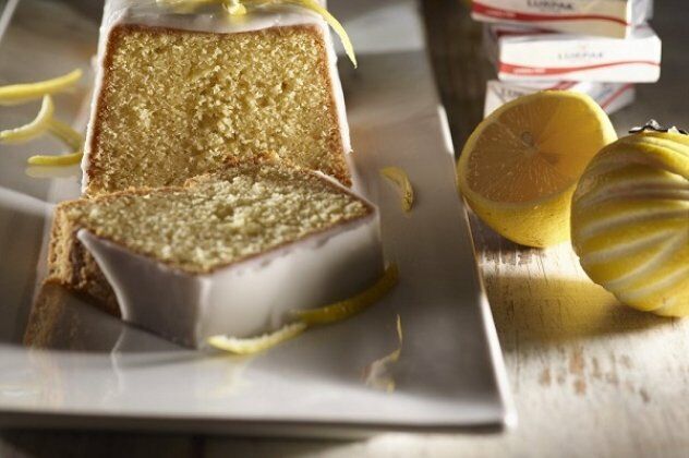 Στέλιος Παρλιάρος: Κέικ λεμονιού με γλάσο