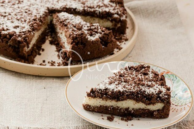 Ντίνα Νικολάου: Κέικ τριφτό γεμιστό με κρέμα καρύδας